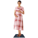 Pregnant wormen in a pink dress